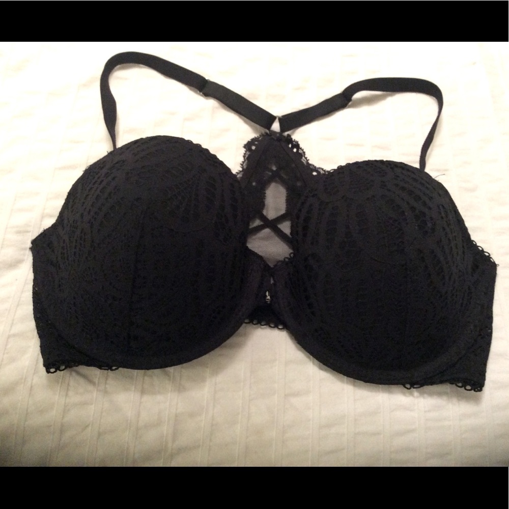 Victoria’s Secret Gorgeous Dream Angel 32DD 🖤